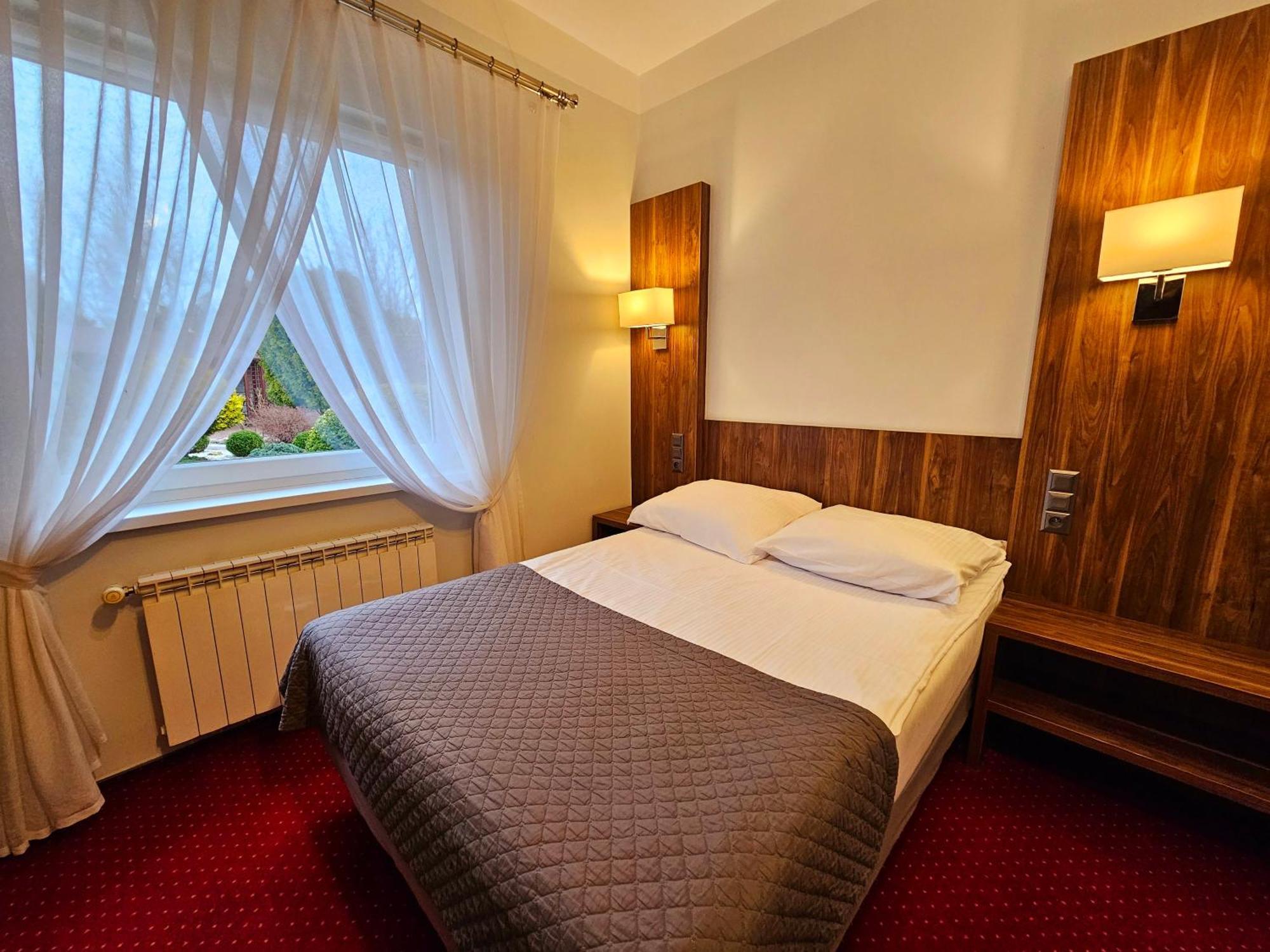 Hotel Hawana Bydgoszcz Bagian luar foto