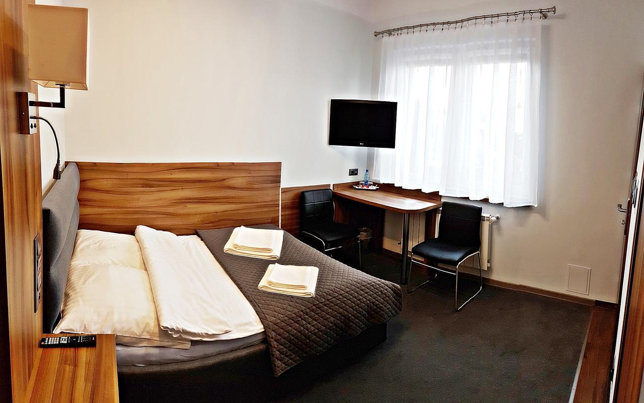 Hotel Hawana Bydgoszcz Bagian luar foto